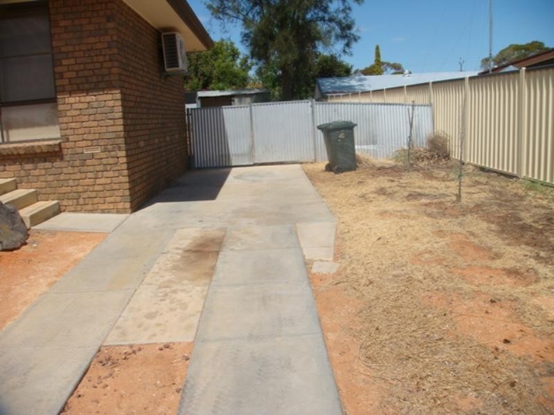 10 Sherwood Avenue, Loxton SA 5333