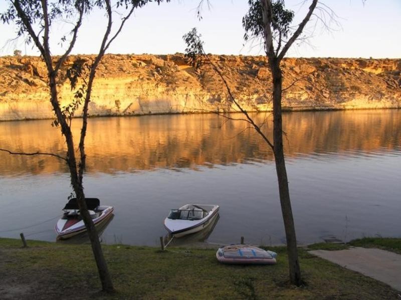 Lot 18 Pelican Point, Morgan SA 5320