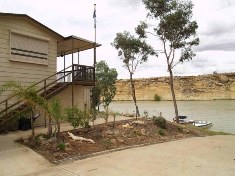 Lot 18 Pelican Point, Morgan SA 5320