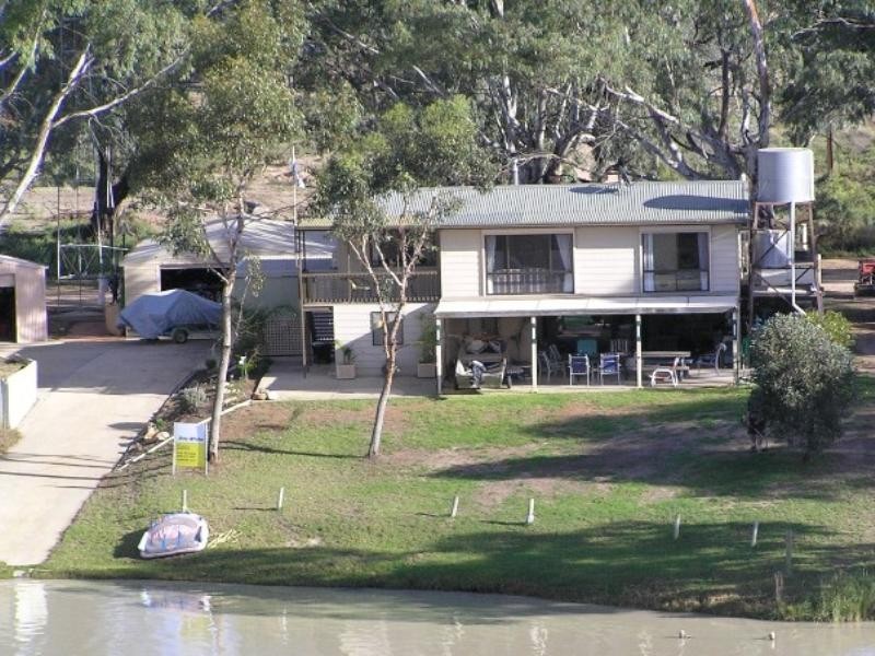 Lot 18 Pelican Point, Morgan SA 5320