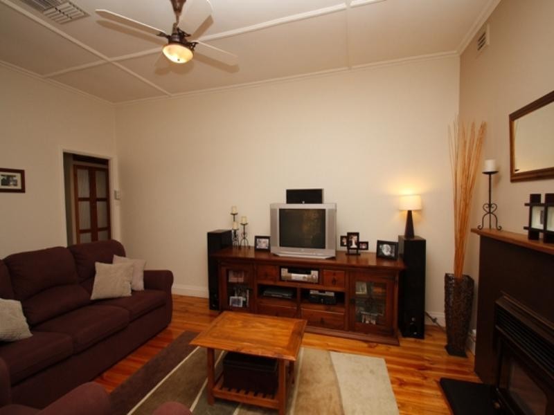 13 Dickerson Street, Barmera SA 5345