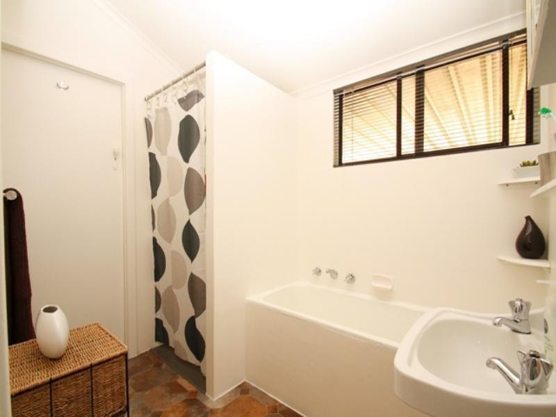13 Dickerson Street, Barmera SA 5345