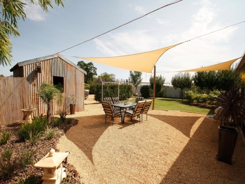 13 Dickerson Street, Barmera SA 5345