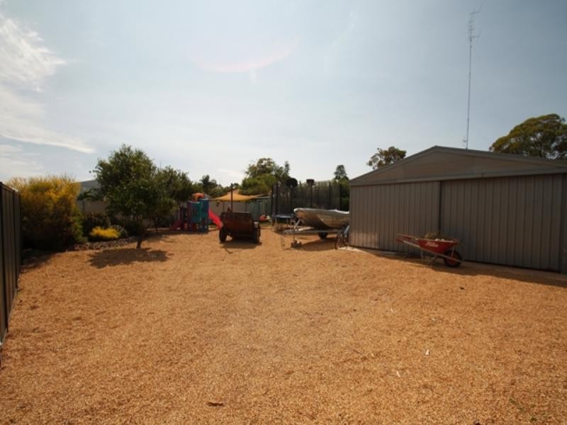 13 Dickerson Street, Barmera SA 5345