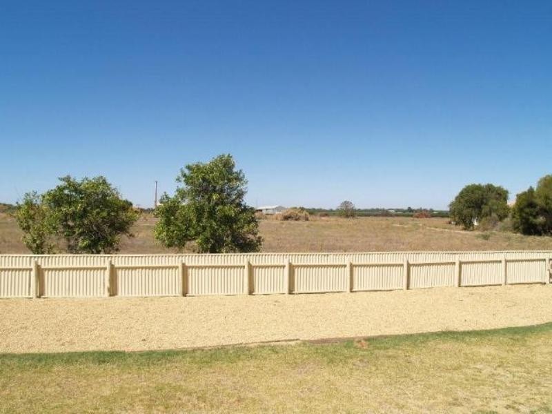 92 Benlow Road, Waikerie SA 5330
