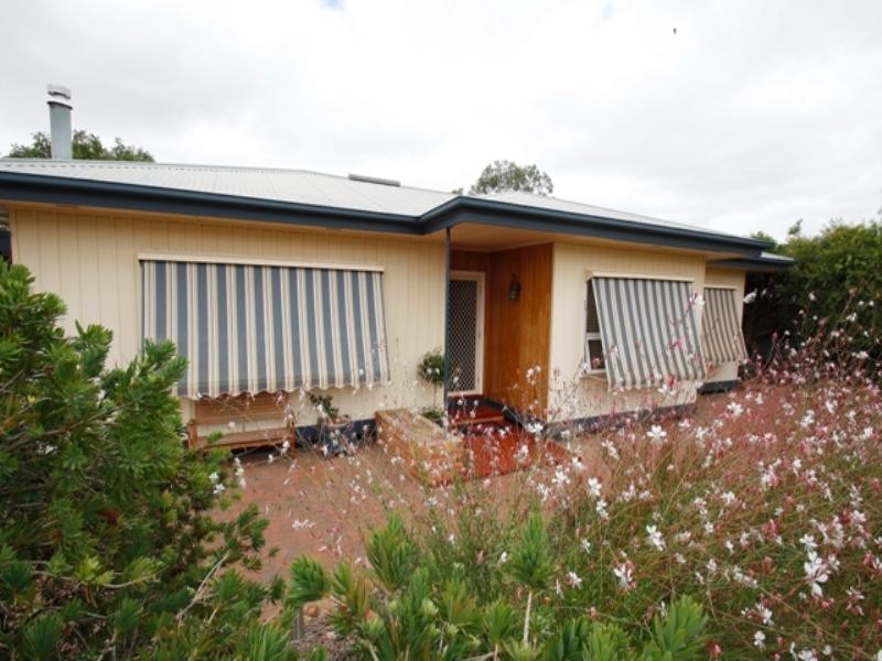 3 Alamein Avenue, Loxton SA 5333