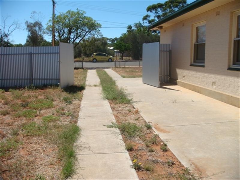 1 Coral Street, Loxton SA 5333
