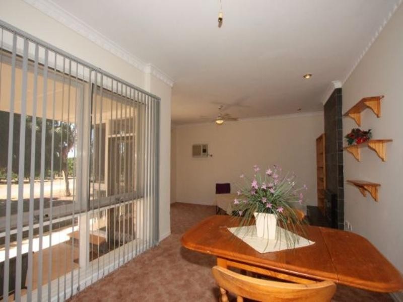 10 Isaacson Street, Waikerie SA 5330