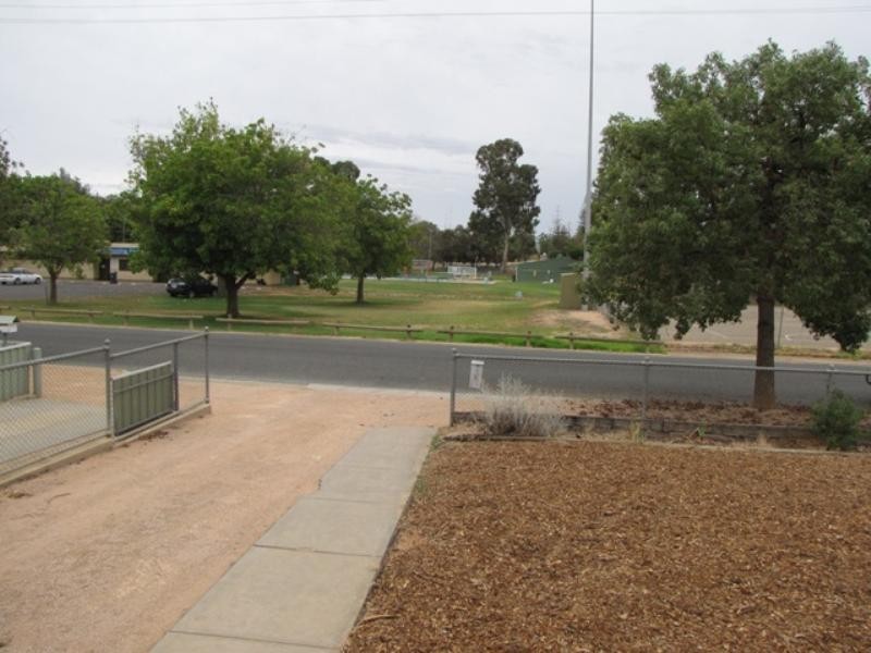 7 Coombe Street, Berri SA 5343