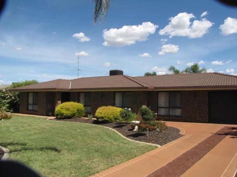 22 Phillips Road, Berri SA 5343