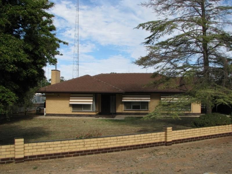 2 Miller Street, Waikerie SA 5330