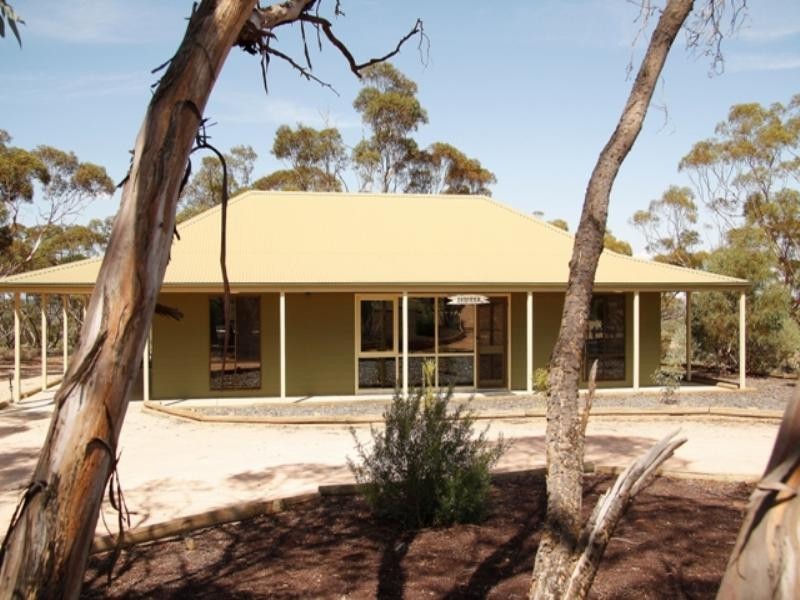 2 Sturt Highway, Berri SA 5343