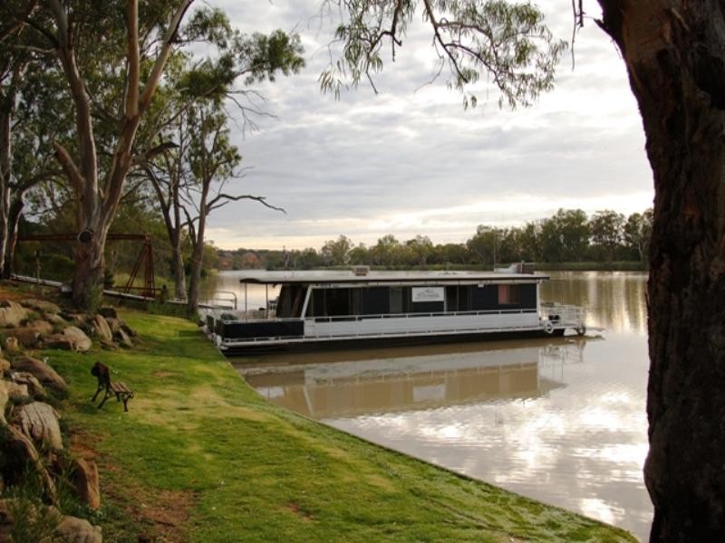 2 Sturt Highway, Berri SA 5343