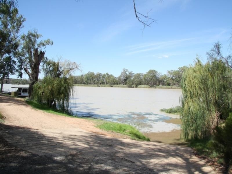 2 Sturt Highway, Berri SA 5343