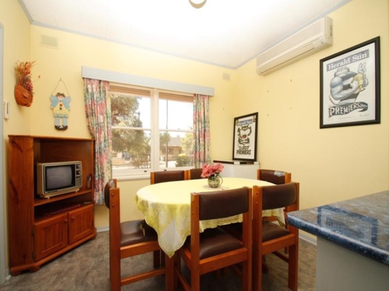 2 Waltham Street, Berri SA 5343