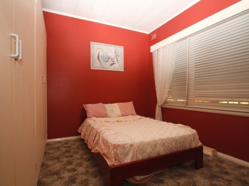 2 Waltham Street, Berri SA 5343