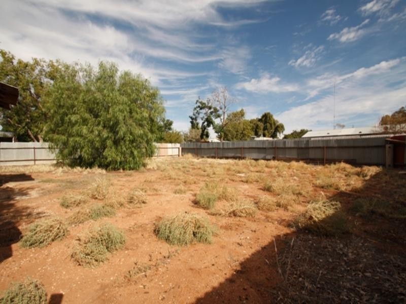 2 Waltham Street, Berri SA 5343