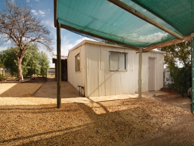 2 Waltham Street, Berri SA 5343