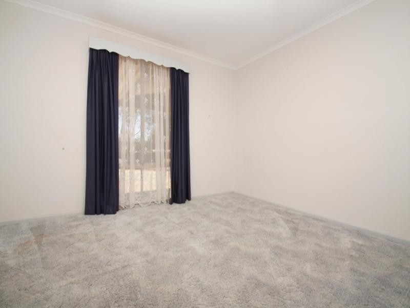 93 Paruna Road, Loxton SA 5333