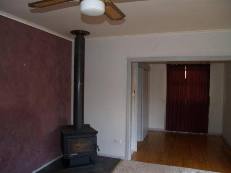 8 Miller Street, Waikerie SA 5330