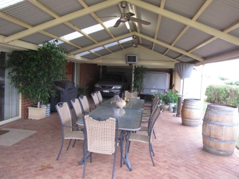 5 Halliday Court, Berri SA 5343