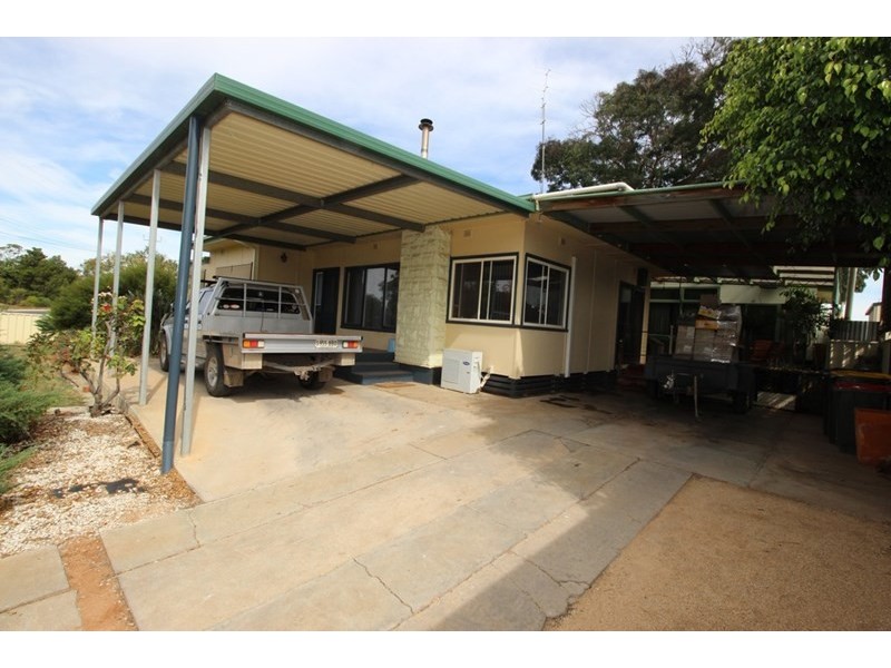 66 Lawrie Terrace, Waikerie SA 5330