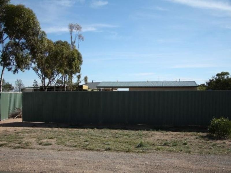 6 Egerton Street, Blanchetown SA 5357