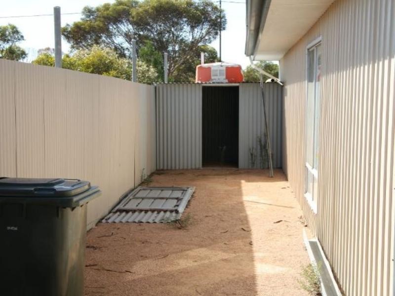 6 Egerton Street, Blanchetown SA 5357