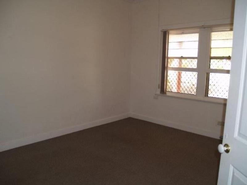 24 Lawrie Terrace, Waikerie SA 5330