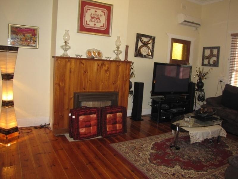 17 Laffer Street, Barmera SA 5345