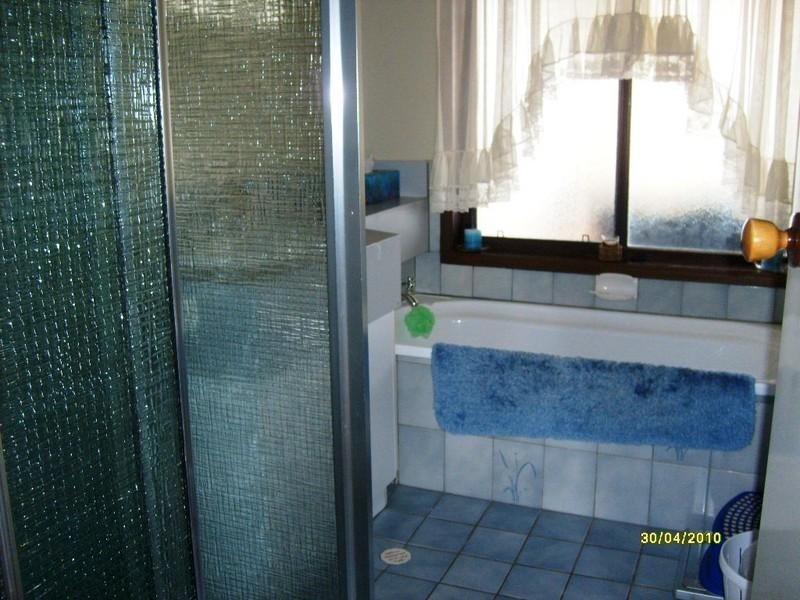 1 Robertson Avenue, Loxton SA 5333