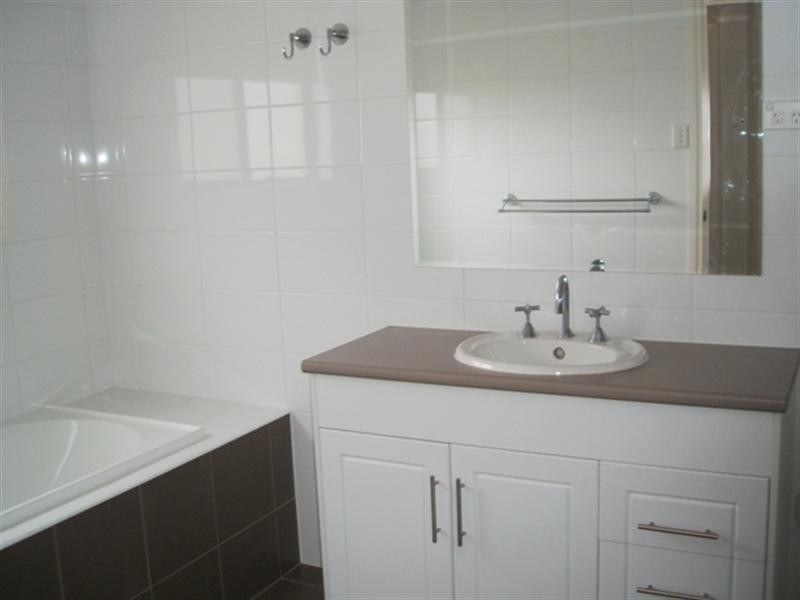 1A Stasinowsky Court, Loxton SA 5333