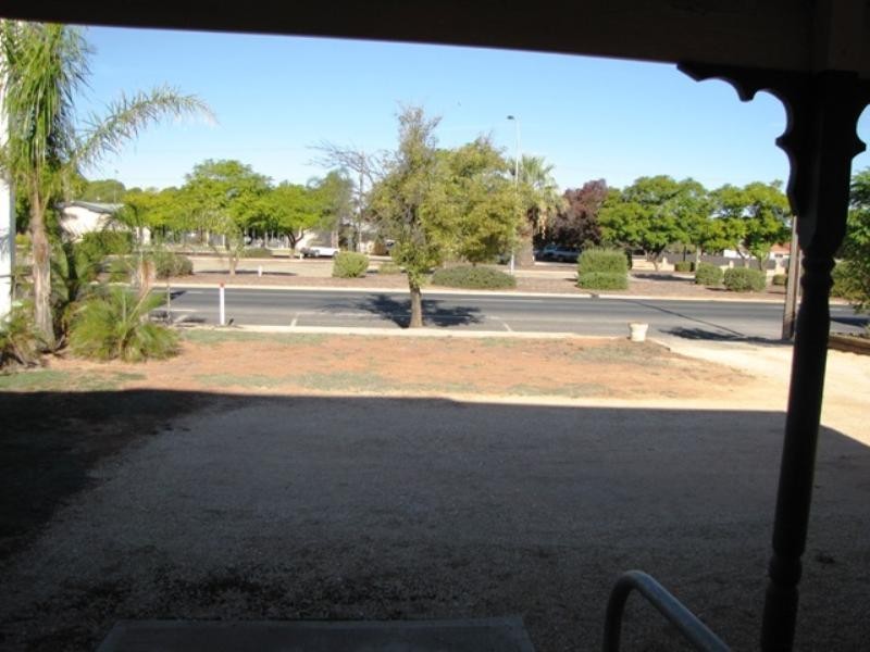 24 Bookpurnong Terrace, Loxton SA 5333
