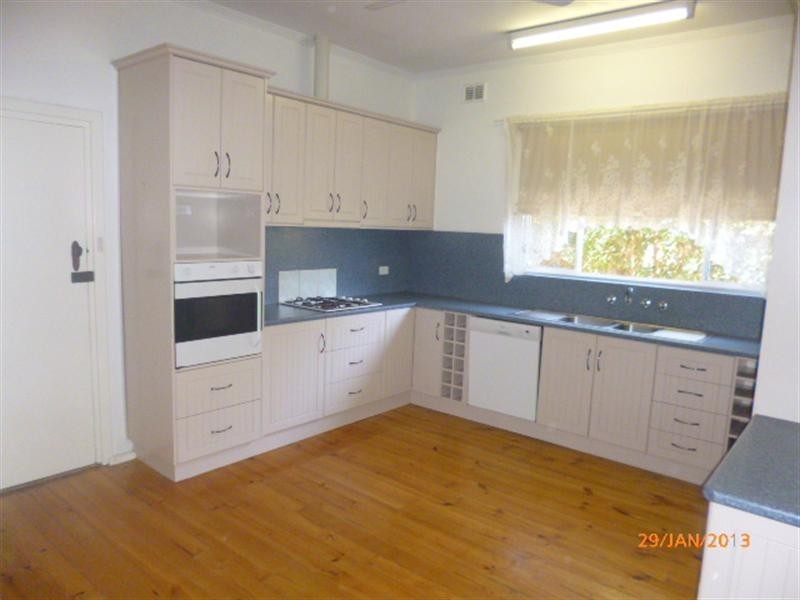 23 Wodonga Avenue, Loxton SA 5333