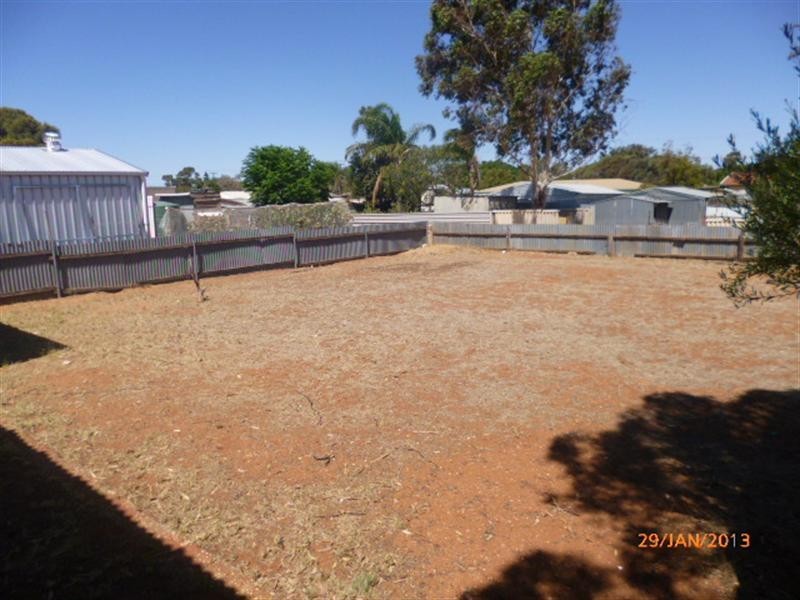 23 Wodonga Avenue, Loxton SA 5333