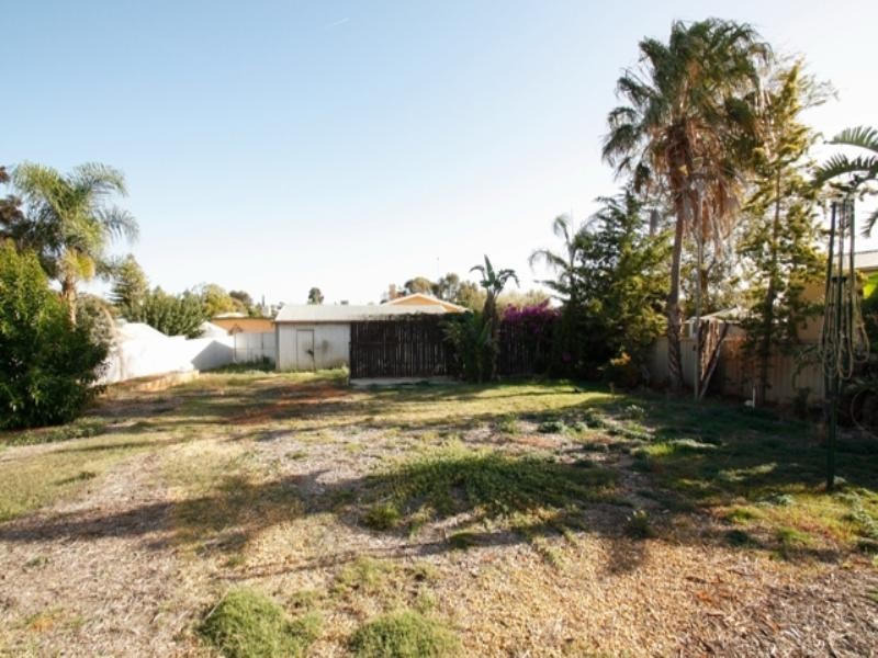 6 Geraldton Street, Loxton SA 5333