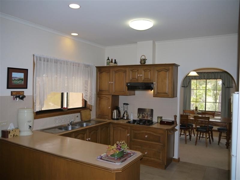 23 Hilltop Drive, Loxton SA 5333