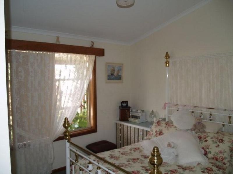 10 Rider Street, Blanchetown SA 5357