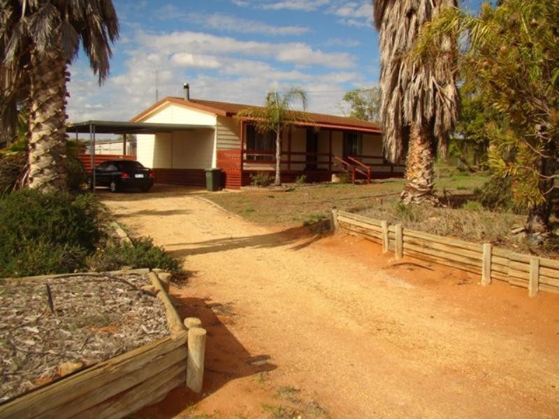 130 Hill Road, Sunlands SA 5322