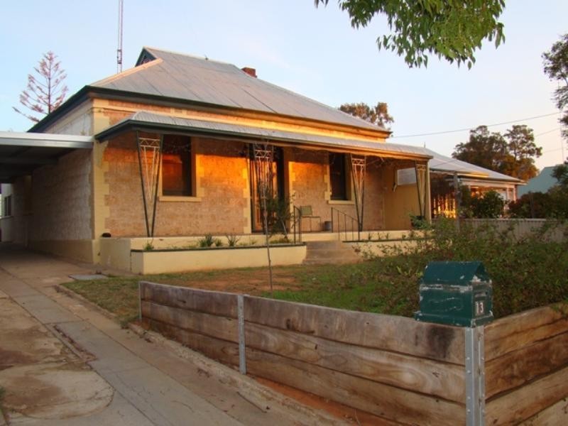 13 Thompson Street, Waikerie SA 5330