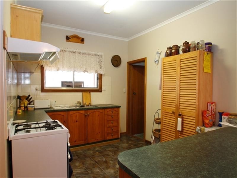 4 Timor Street, Loxton SA 5333