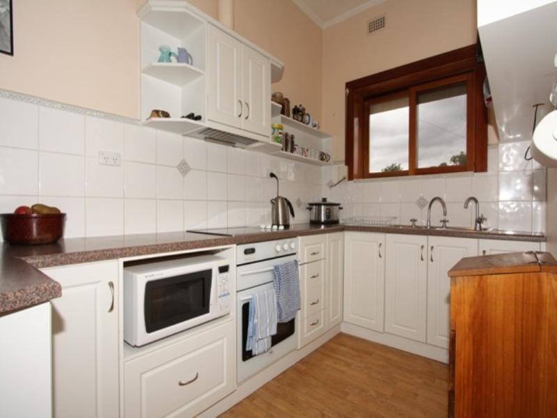 21 Peake Terrace, Waikerie SA 5330