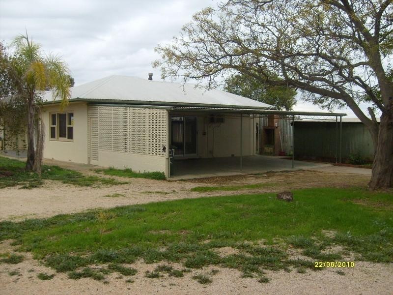 101 Gordon Road, Loxton SA 5333