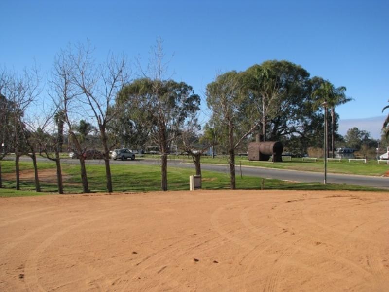 27 New Landing Way, Renmark SA 5341