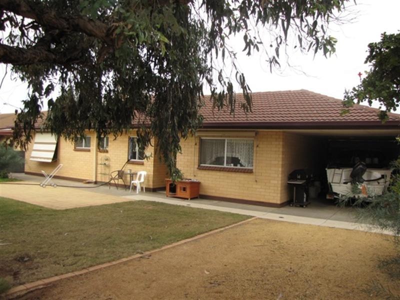 17 Powell Street, Berri SA 5343