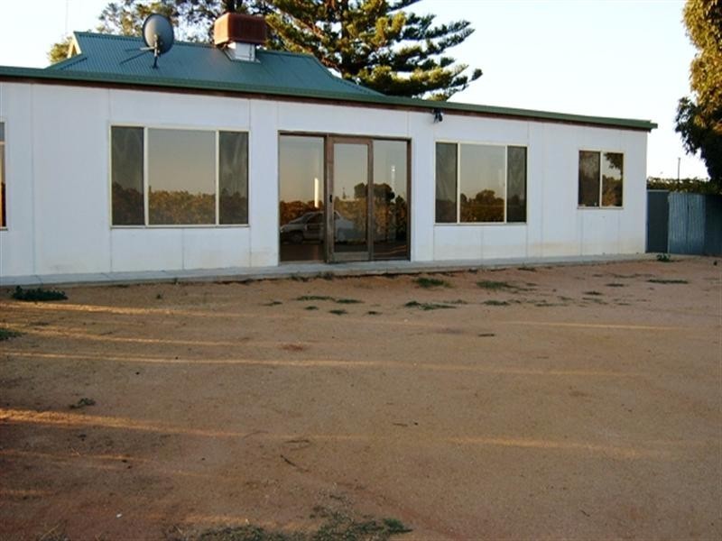 Sec 263 Renfrey Road, Barmera SA 5345