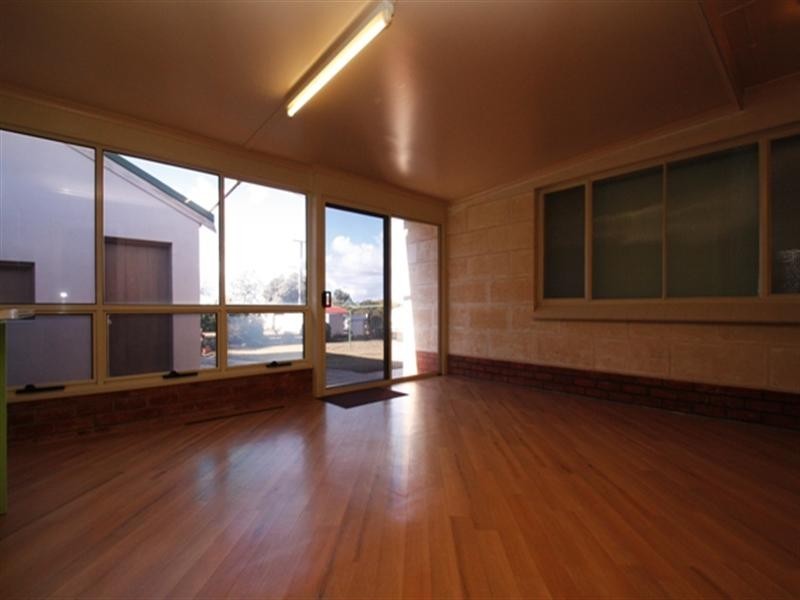 11 Fourth Street, Loxton SA 5333