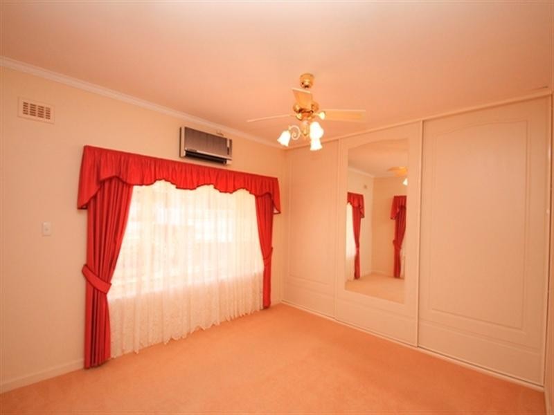 11 Fourth Street, Loxton SA 5333