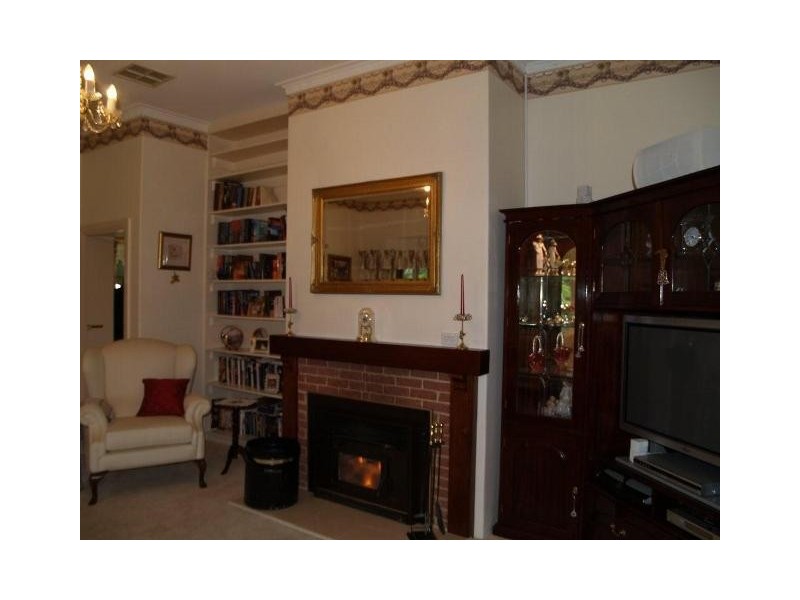 18 Dearman Road, Waikerie SA 5330