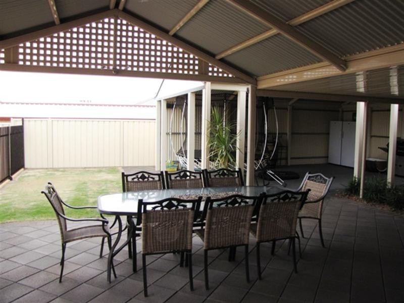 16 Schaefer Drive, Loxton SA 5333